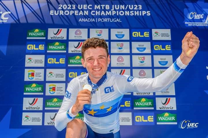 - Adrien BOICHIS (PASSION VTT) TRINITY RACING MTB décroche la médaille d’Or et le titre Européen U23 en XCO